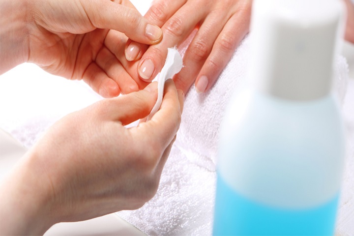 کاربرد حلال های صنعتی در محصولات پاک کننده