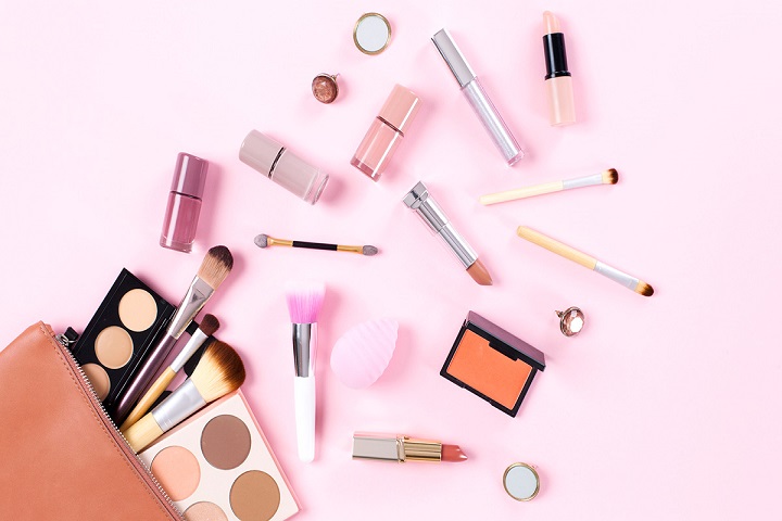 کاربرد فنوکسی اتانول در صنعت آرایشی